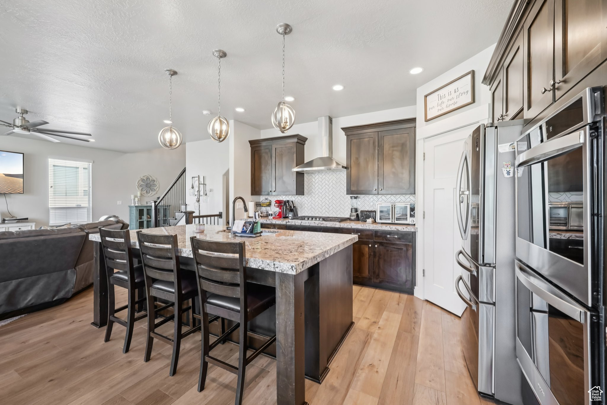 HIDDEN OAKS - Residential