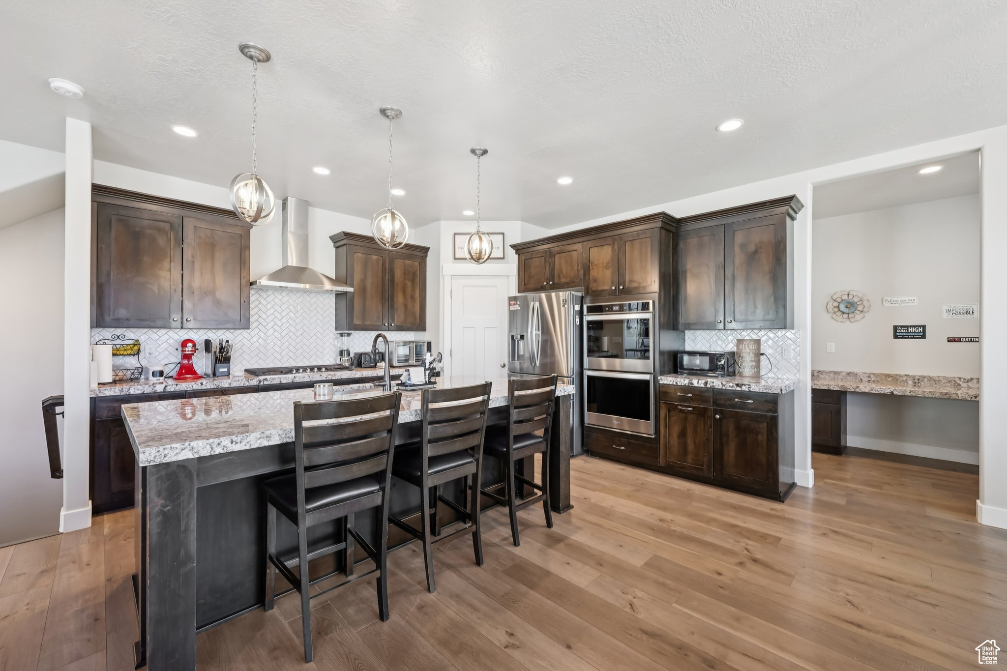 HIDDEN OAKS - Residential