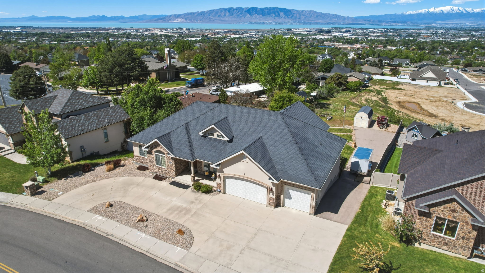 WESTVIEW - Residential