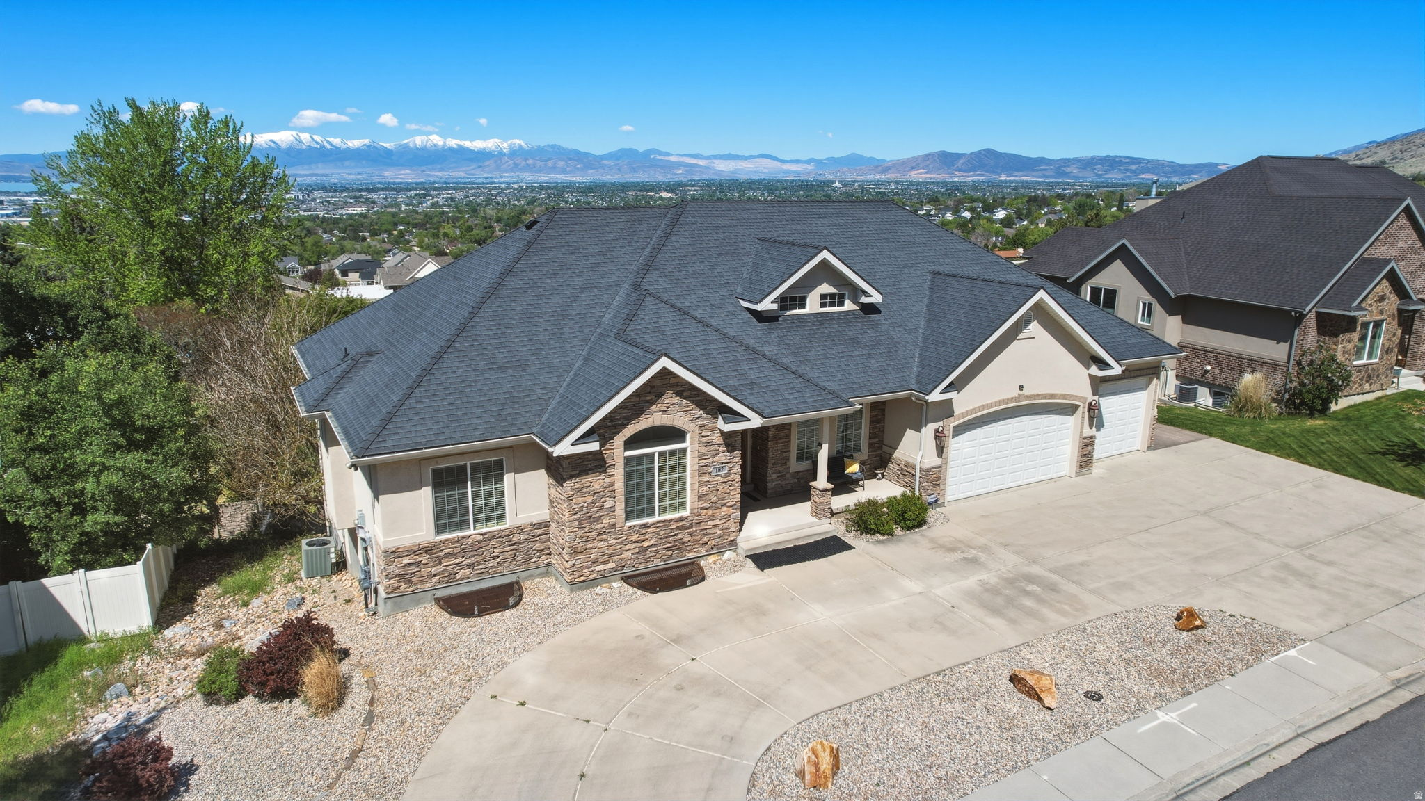 WESTVIEW - Residential