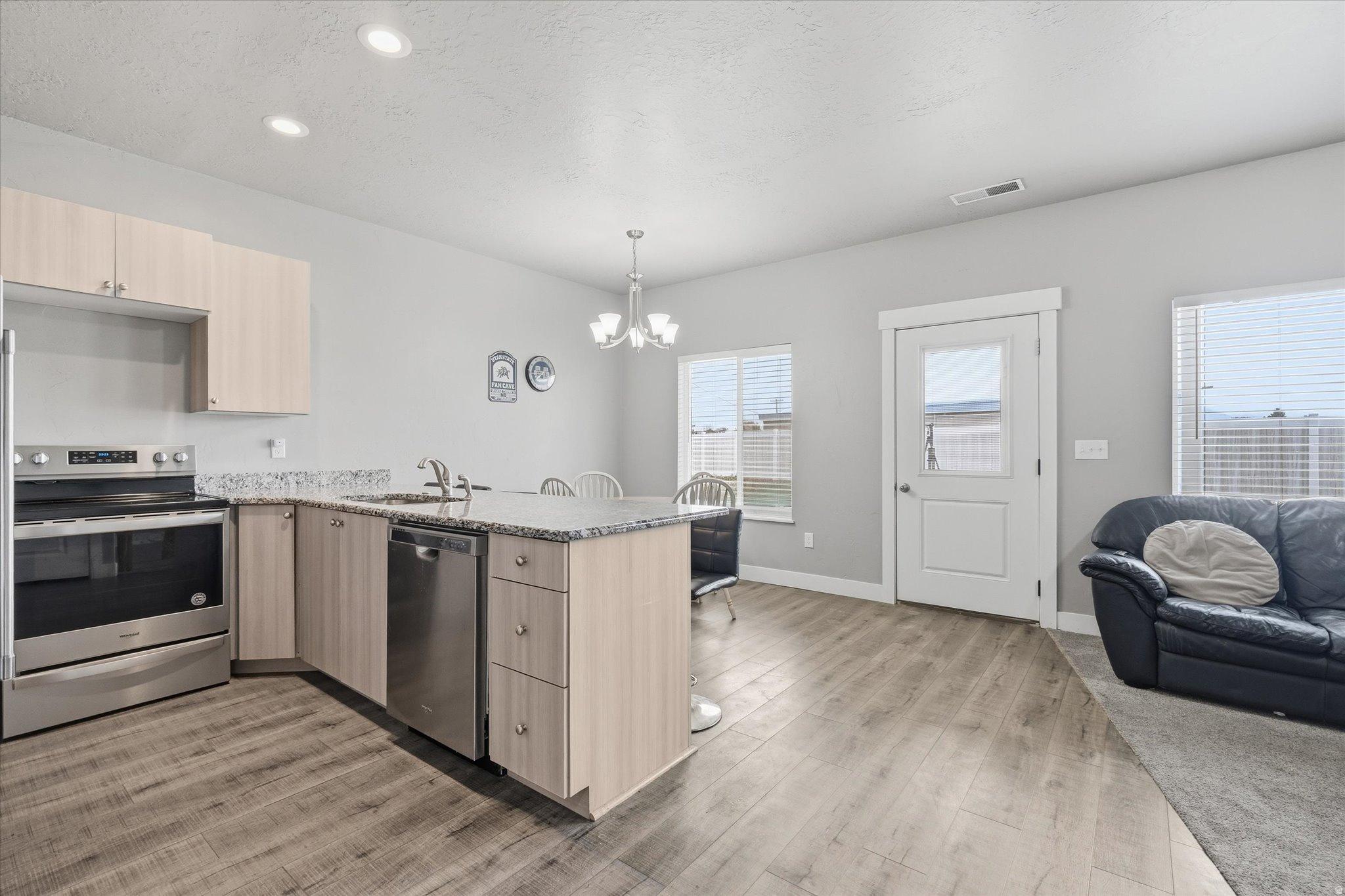 CEDAR RIDGE - Residential