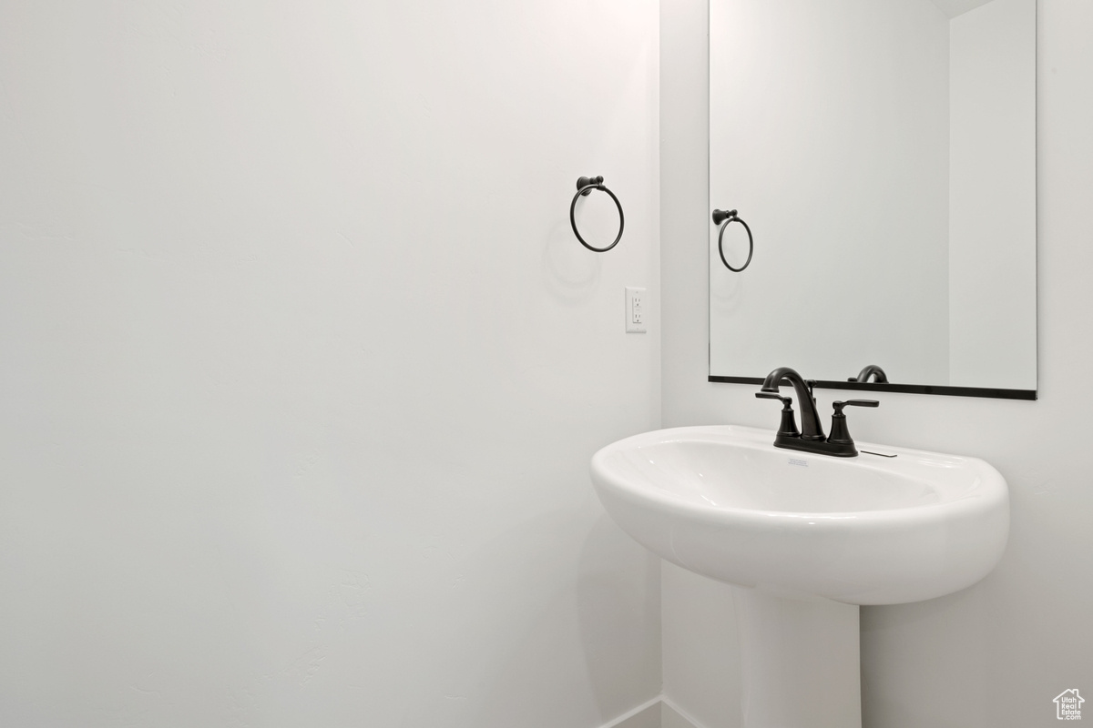 DAYBREAK - Residential