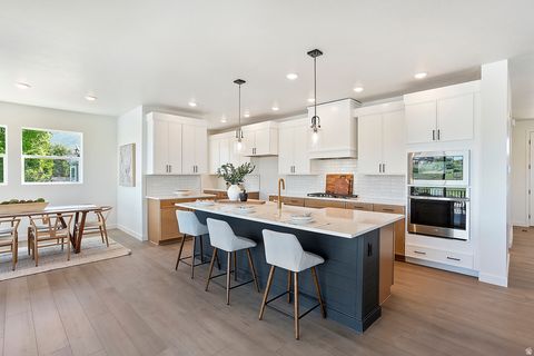 Tiny photo for 1266 E LARKSPUR WAY N, Layton, UT 84040 (MLS # 2126967)