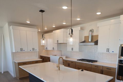 Tiny photo for 1266 E LARKSPUR WAY N, Layton, UT 84040 (MLS # 2126967)