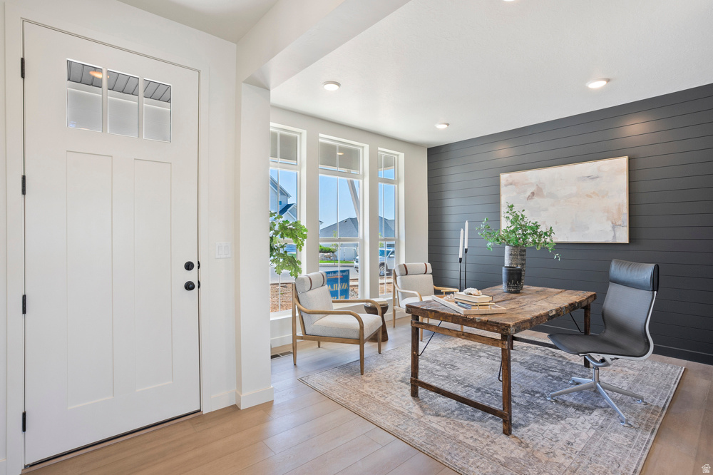 EASTRIDGE PARK - Residential