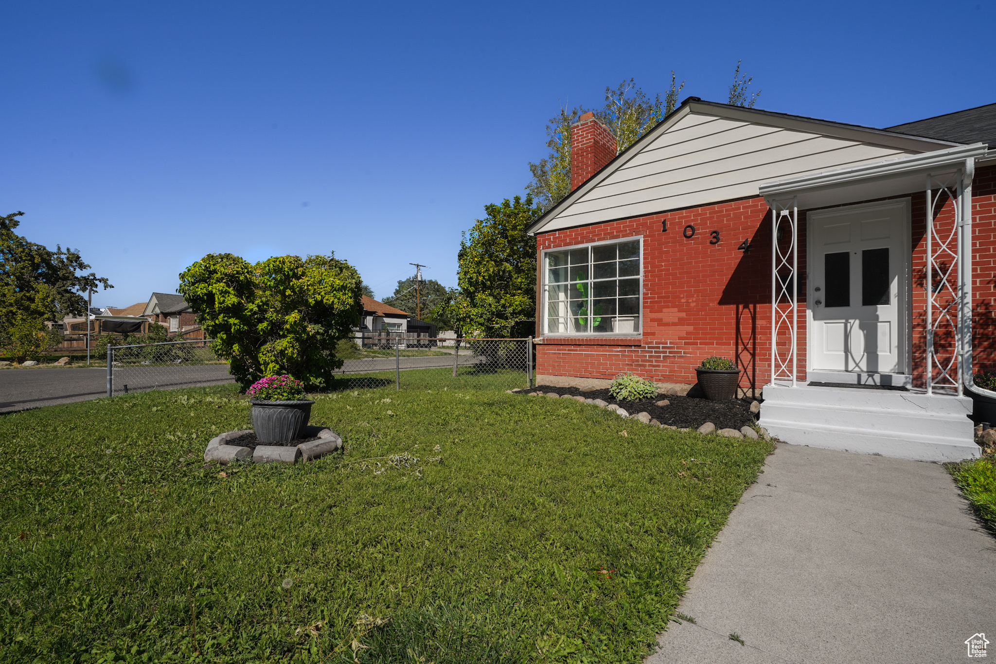 1034 E Lorraine Ave, Salt Lake City, Utah image 2