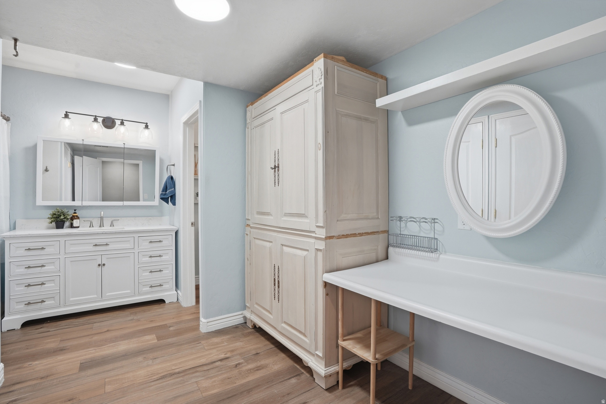 JONES MEADOWS - Residential