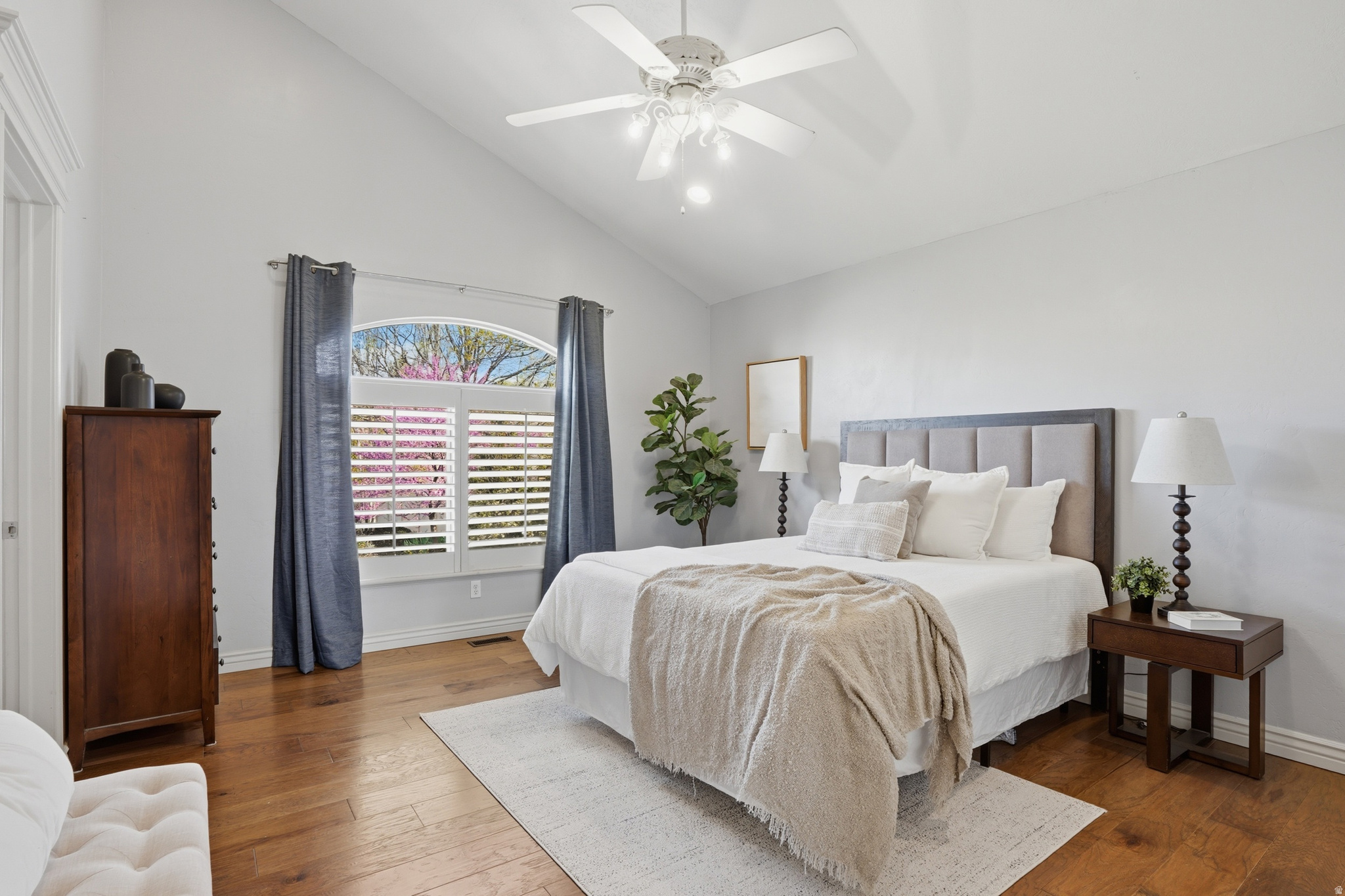 JONES MEADOWS - Residential