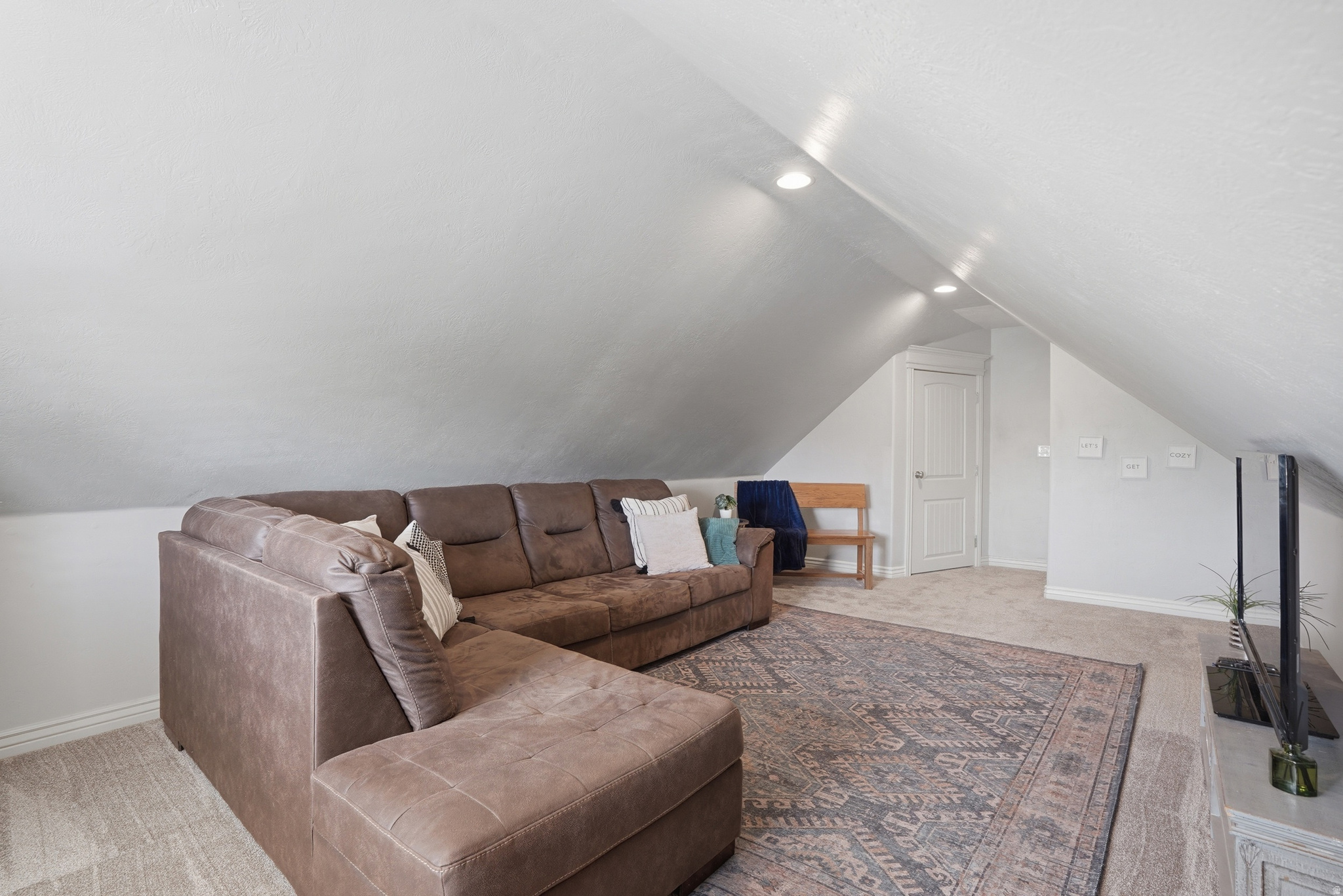 JONES MEADOWS - Residential