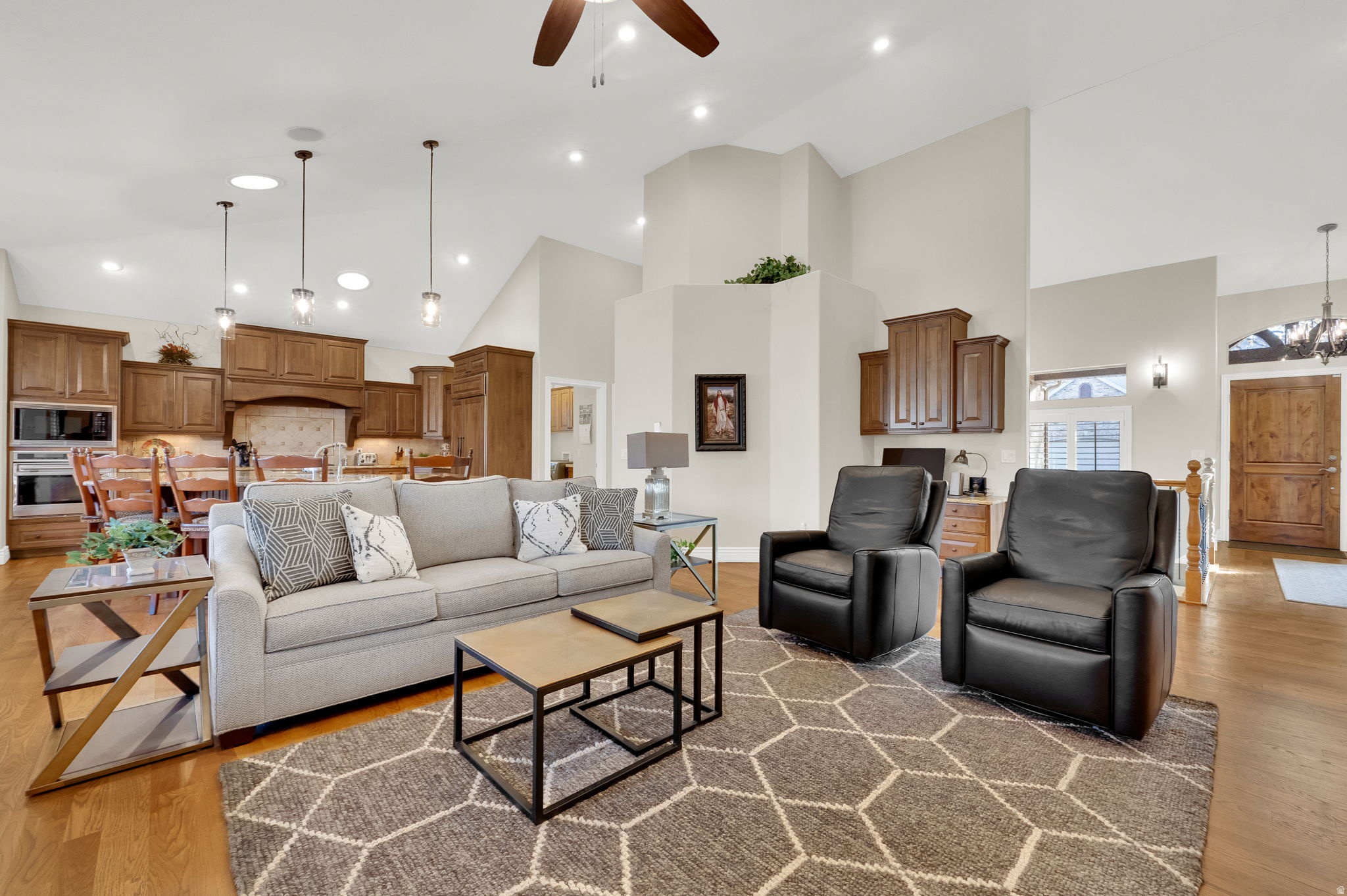 CENTERVILLE COMMONS - Residential