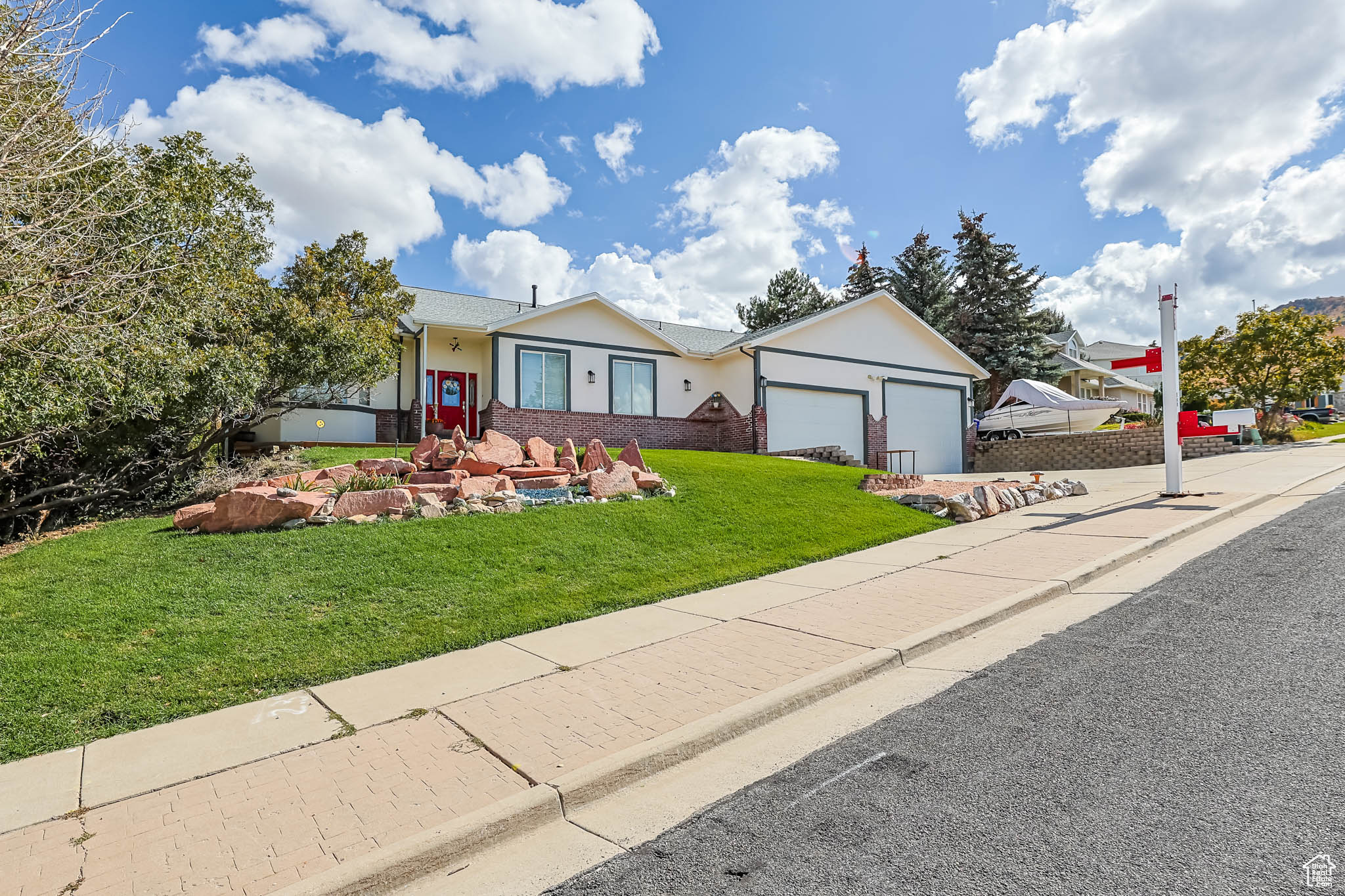 DEER HOLLOW SUB - Residential