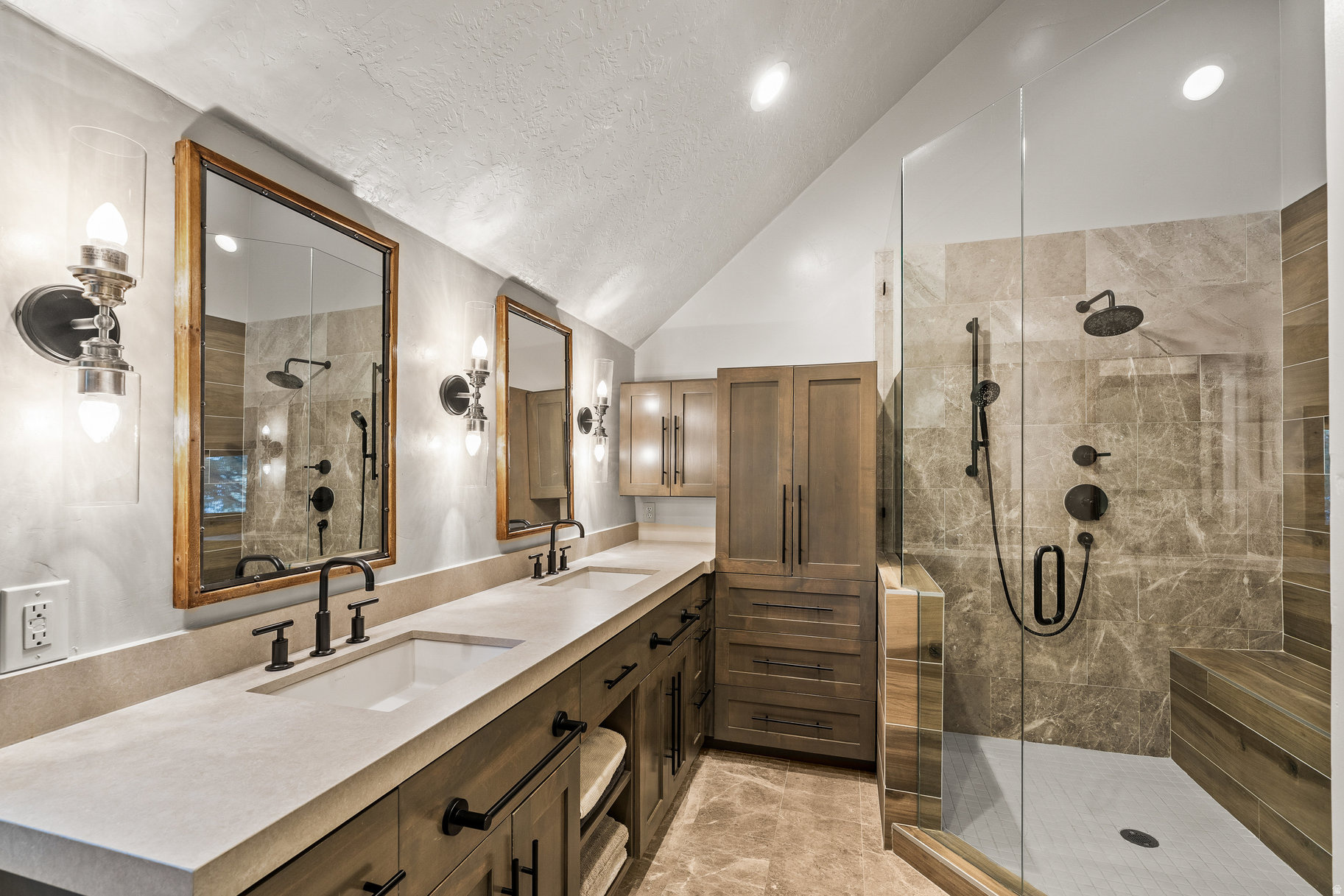 PROSPECTOR PARK - Residential