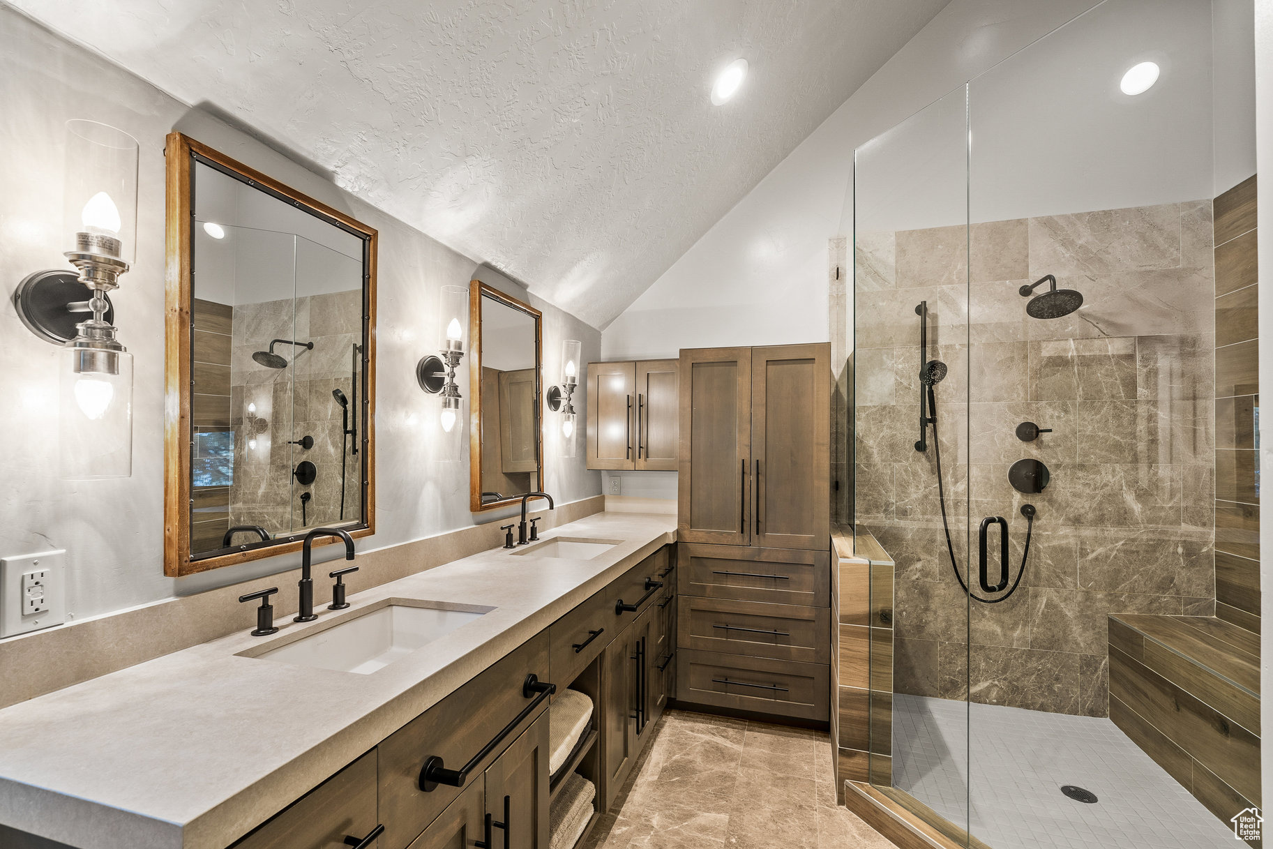 PROSPECTOR PARK - Residential