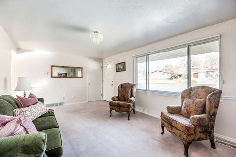 Tiny photo for 926 E 250 N, Springville, UT 84663 (MLS # 2127457)