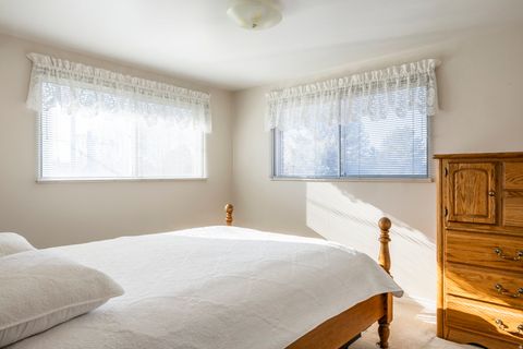 Tiny photo for 926 E 250 N, Springville, UT 84663 (MLS # 2127457)