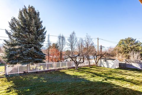 Tiny photo for 926 E 250 N, Springville, UT 84663 (MLS # 2127457)