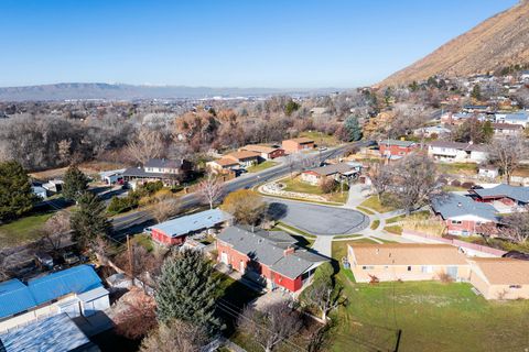 Tiny photo for 926 E 250 N, Springville, UT 84663 (MLS # 2127457)