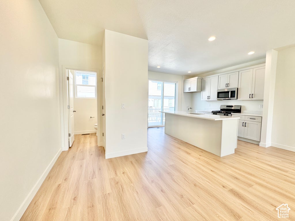 Photo of 1650 N MAIN ST, Layton, UT 84041 (MLS # 2187334)