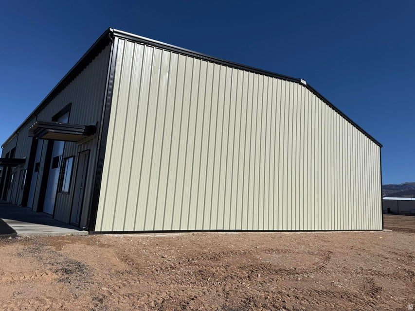 MOUNTAIN VIEW INDUSTRIAL - Commercial Sale