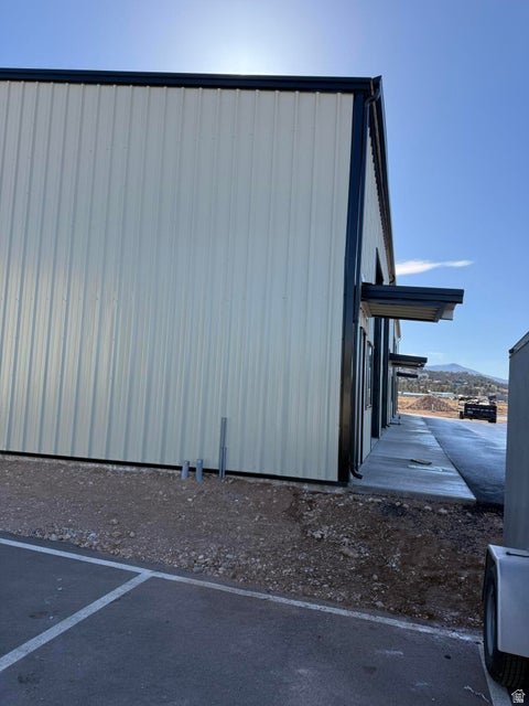 MOUNTAIN VIEW INDUSTRIAL - Commercial Sale