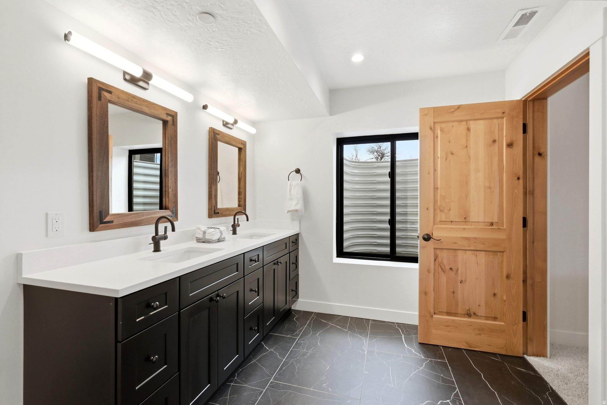 TIMBER LAKES - Residential