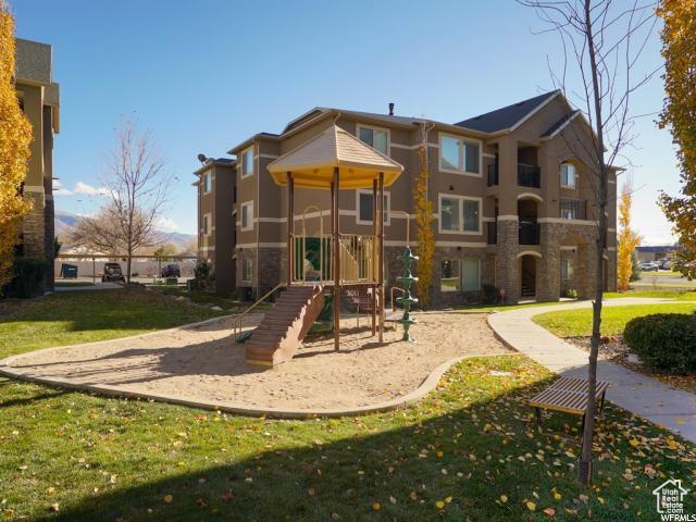 CREEKSIDE VILLAGE - Residential
