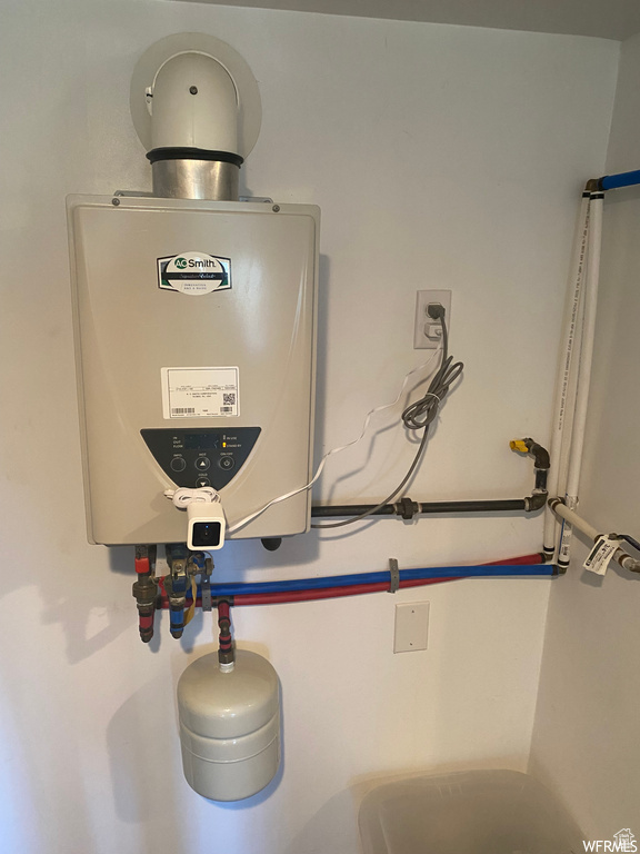 MOONDANCE RANCH - Residential