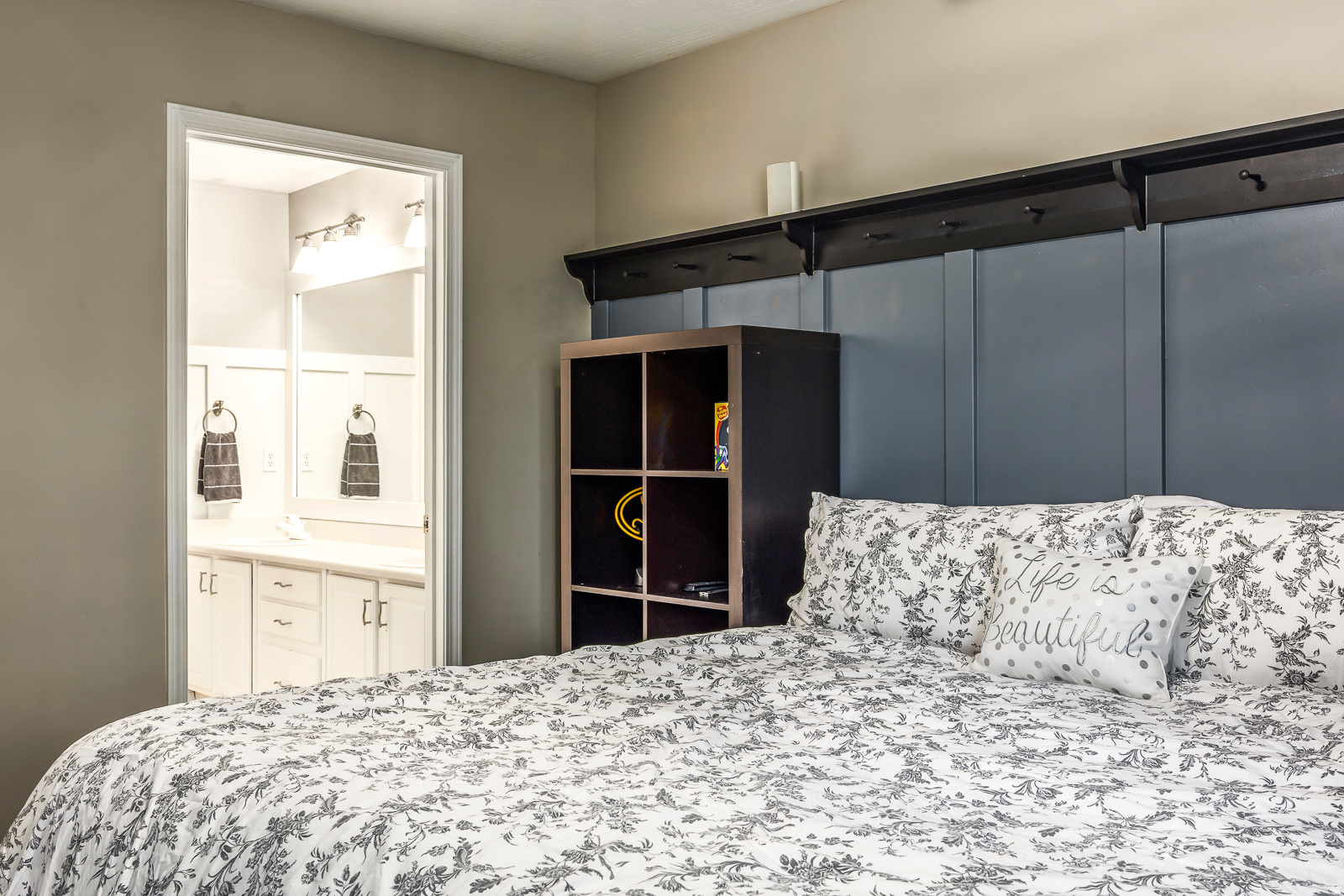 MOUNTAIN VIEW ESTATES - Residential