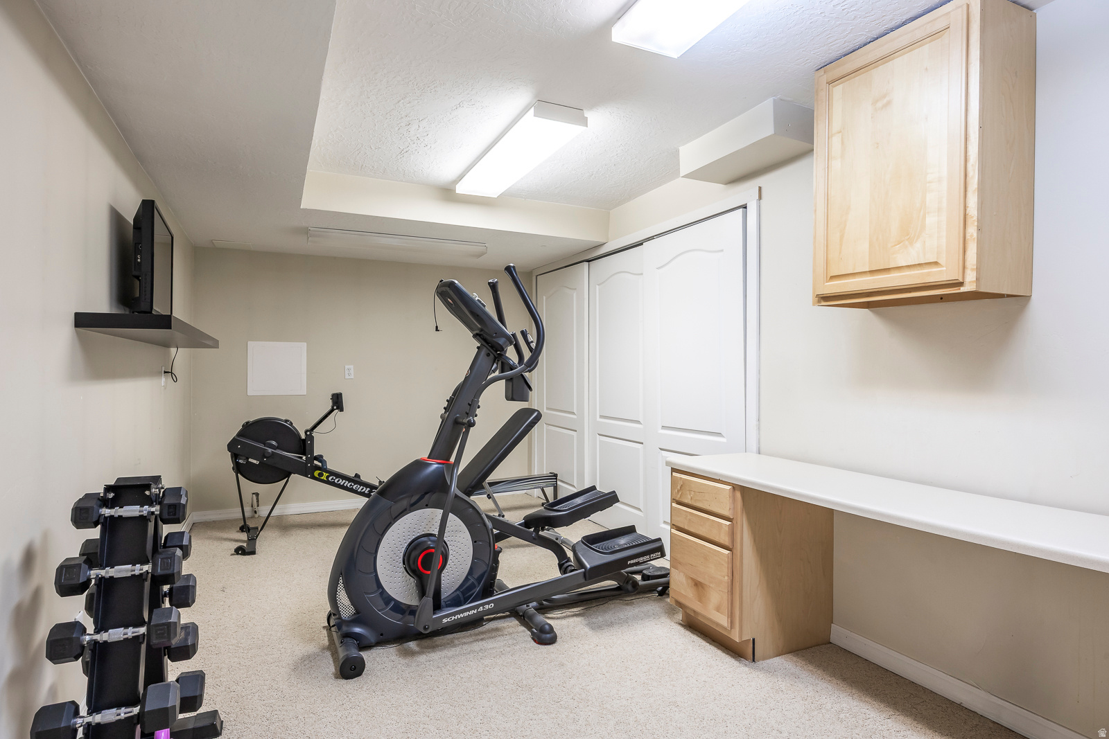 MOUNTAIN VIEW ESTATES - Residential