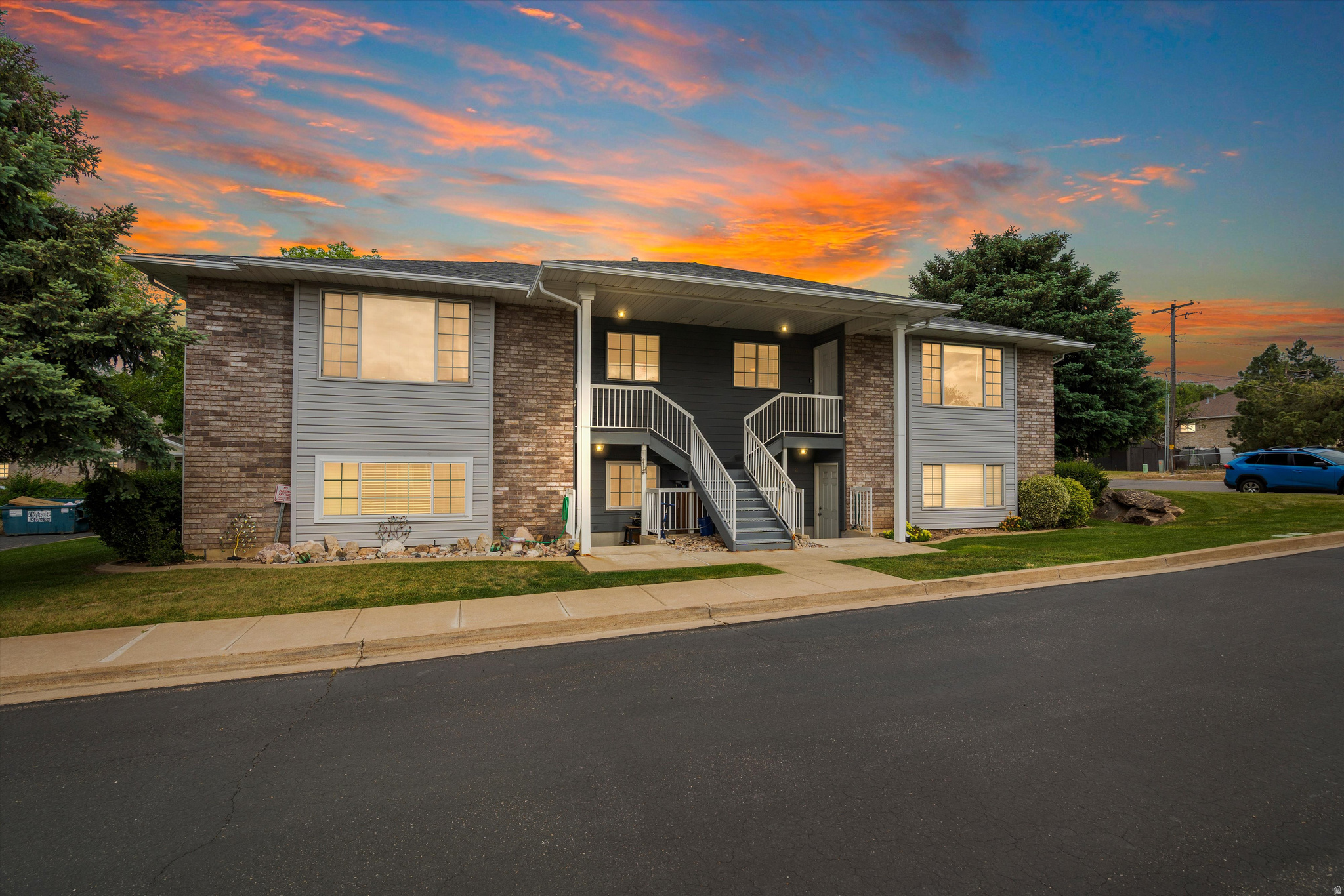TERRACE PINES - Residential