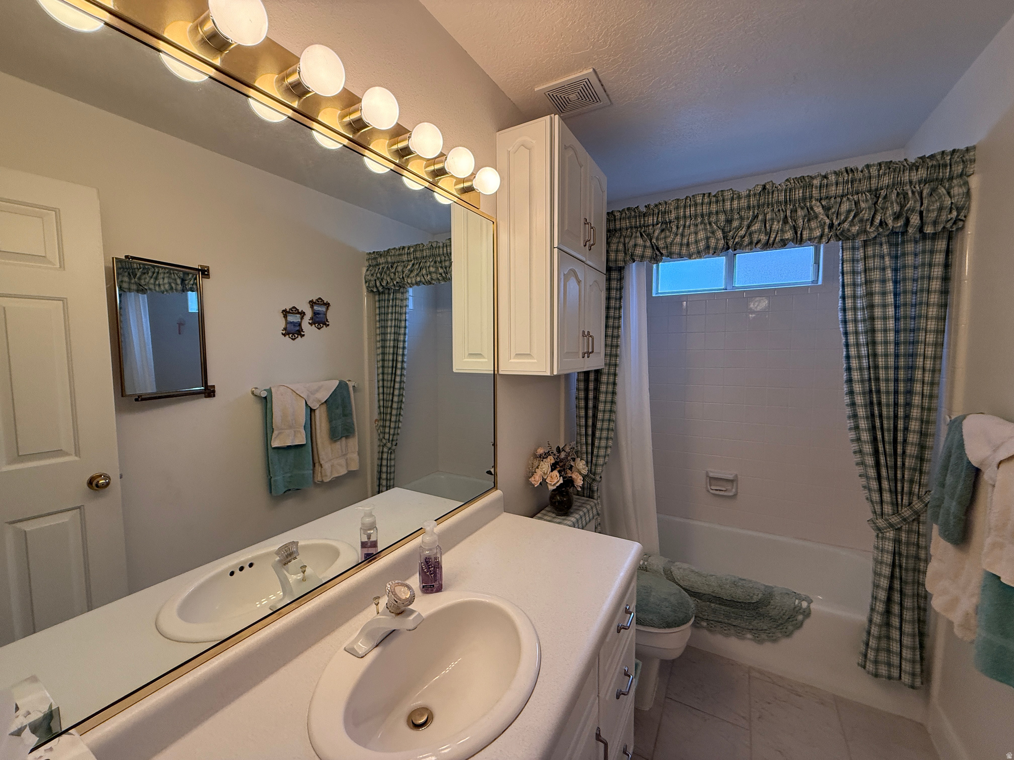 SUNRISE VIEW TOWNHOMES - Residential