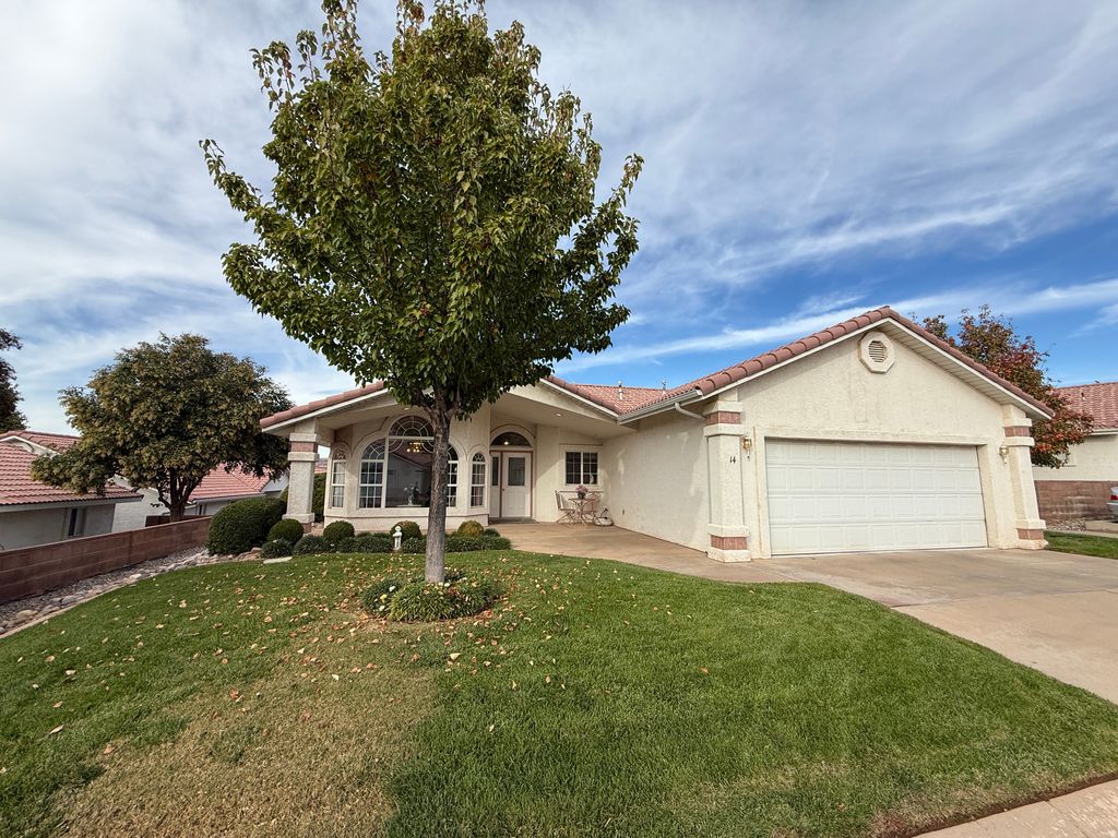 Photo of 2045 S 1400 ST E #14, Saint George, UT 84790 (MLS # 2122473)