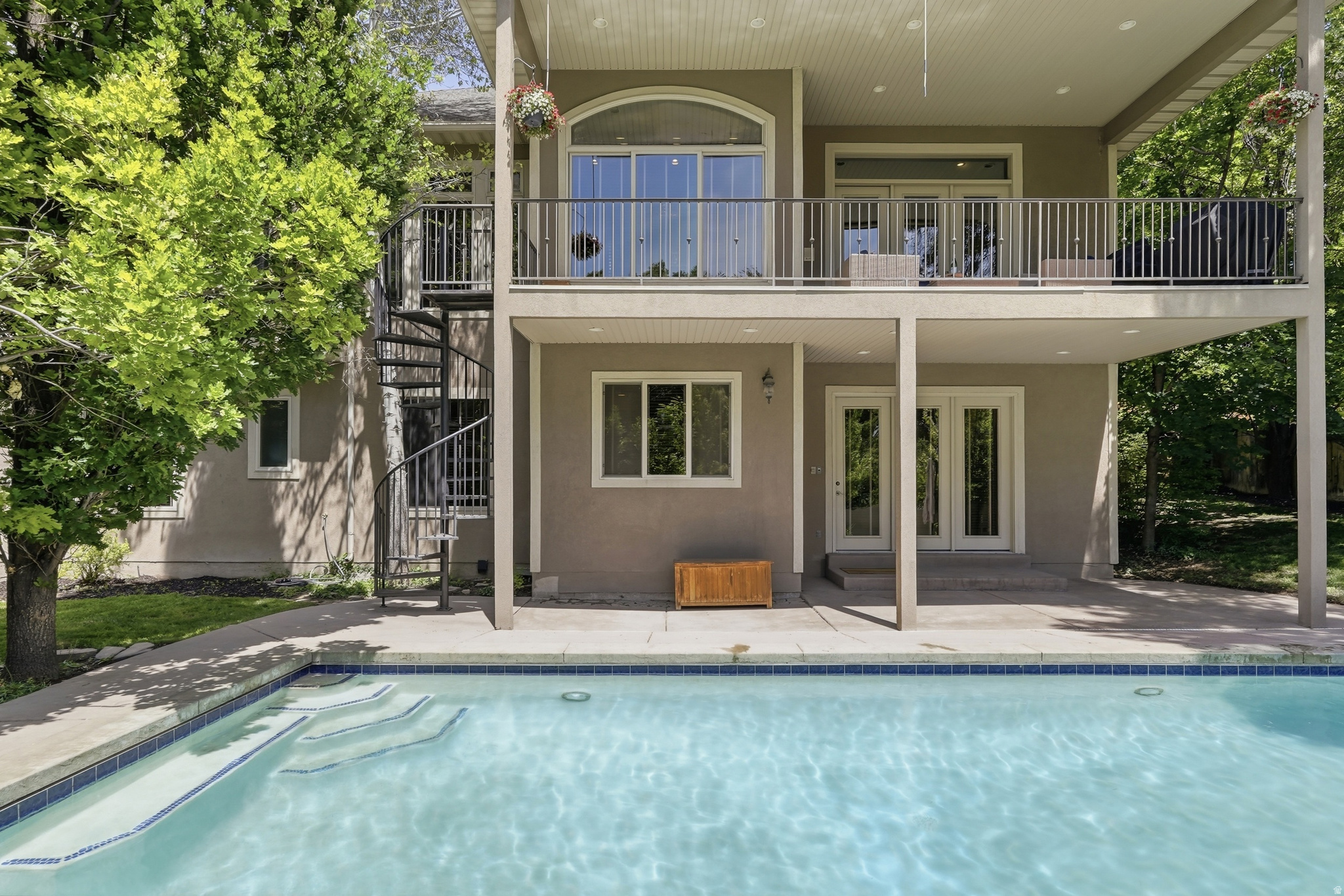 LINCOLN PLACE - Residential