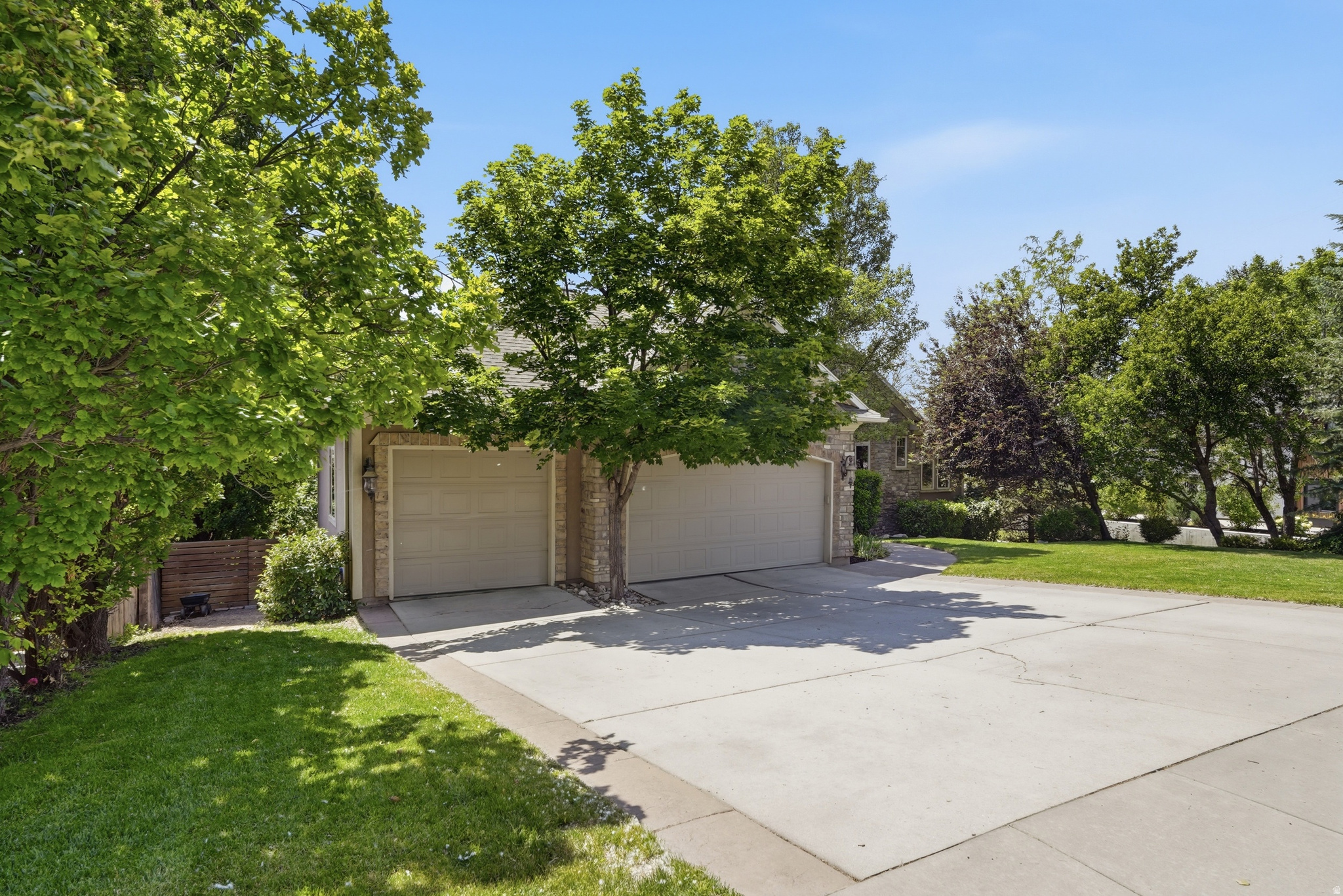 LINCOLN PLACE - Residential