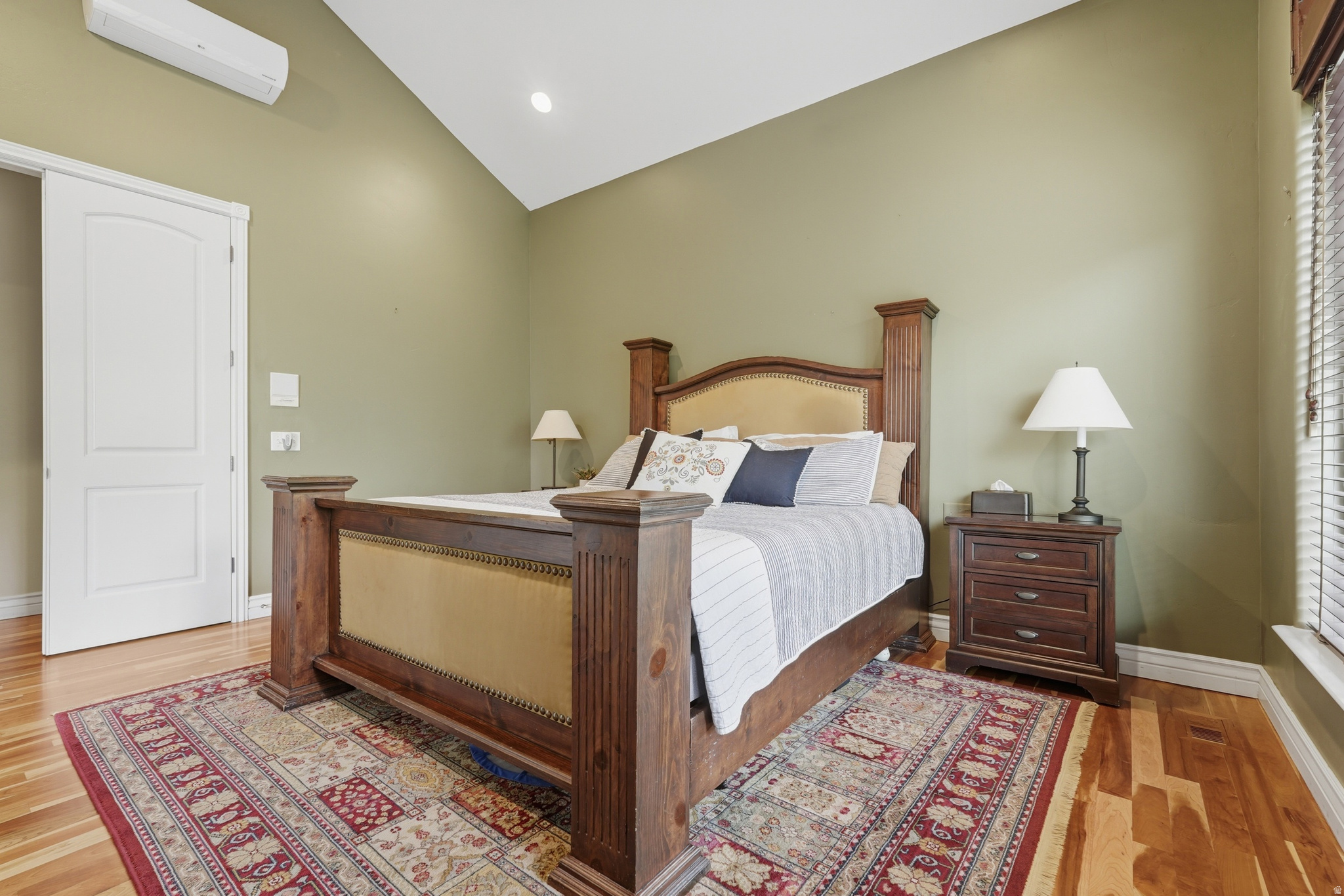 LINCOLN PLACE - Residential