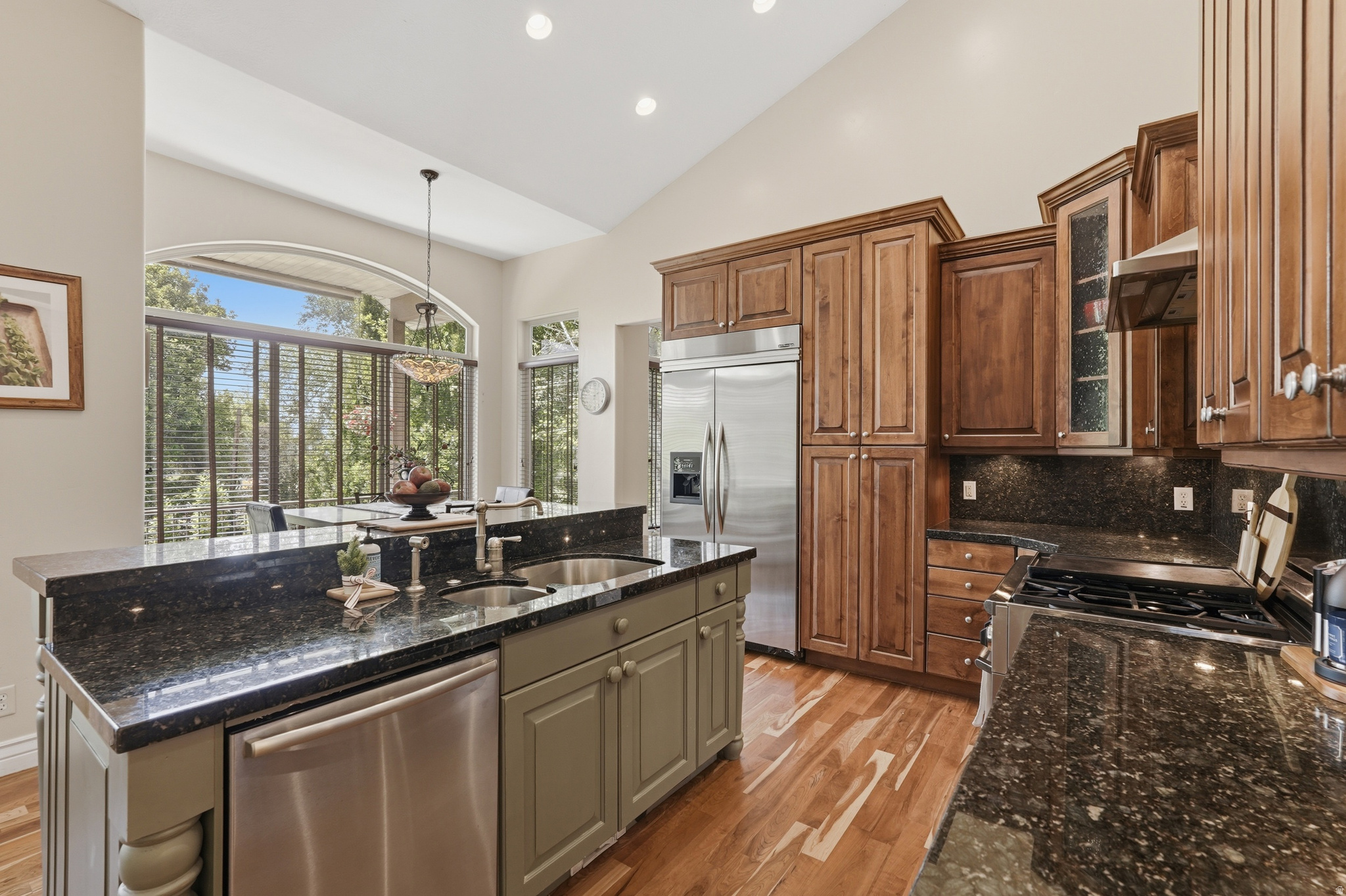 LINCOLN PLACE - Residential