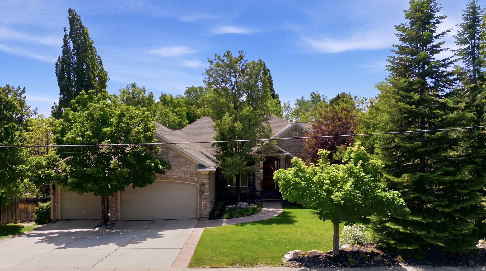 LINCOLN PLACE - Residential