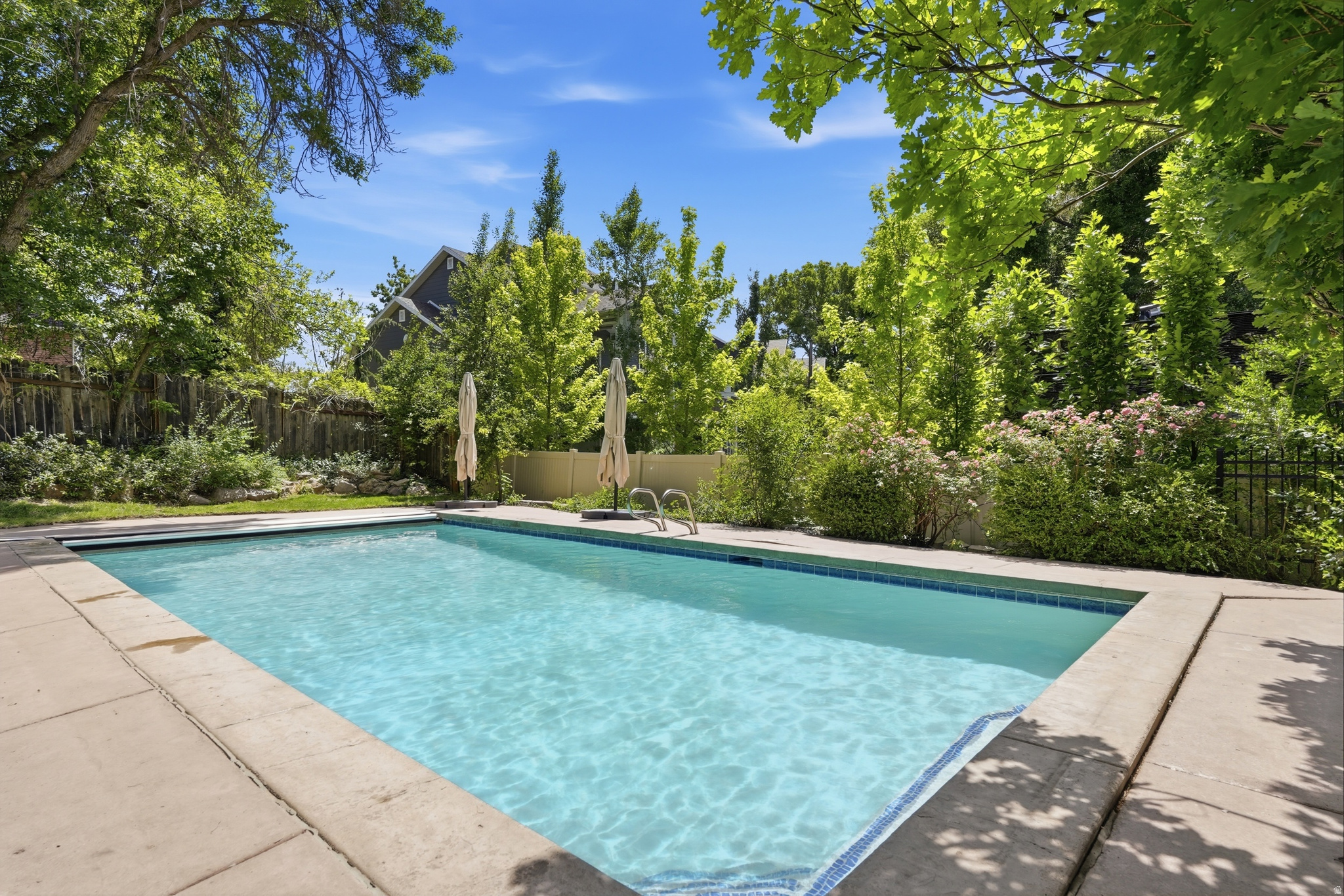 LINCOLN PLACE - Residential