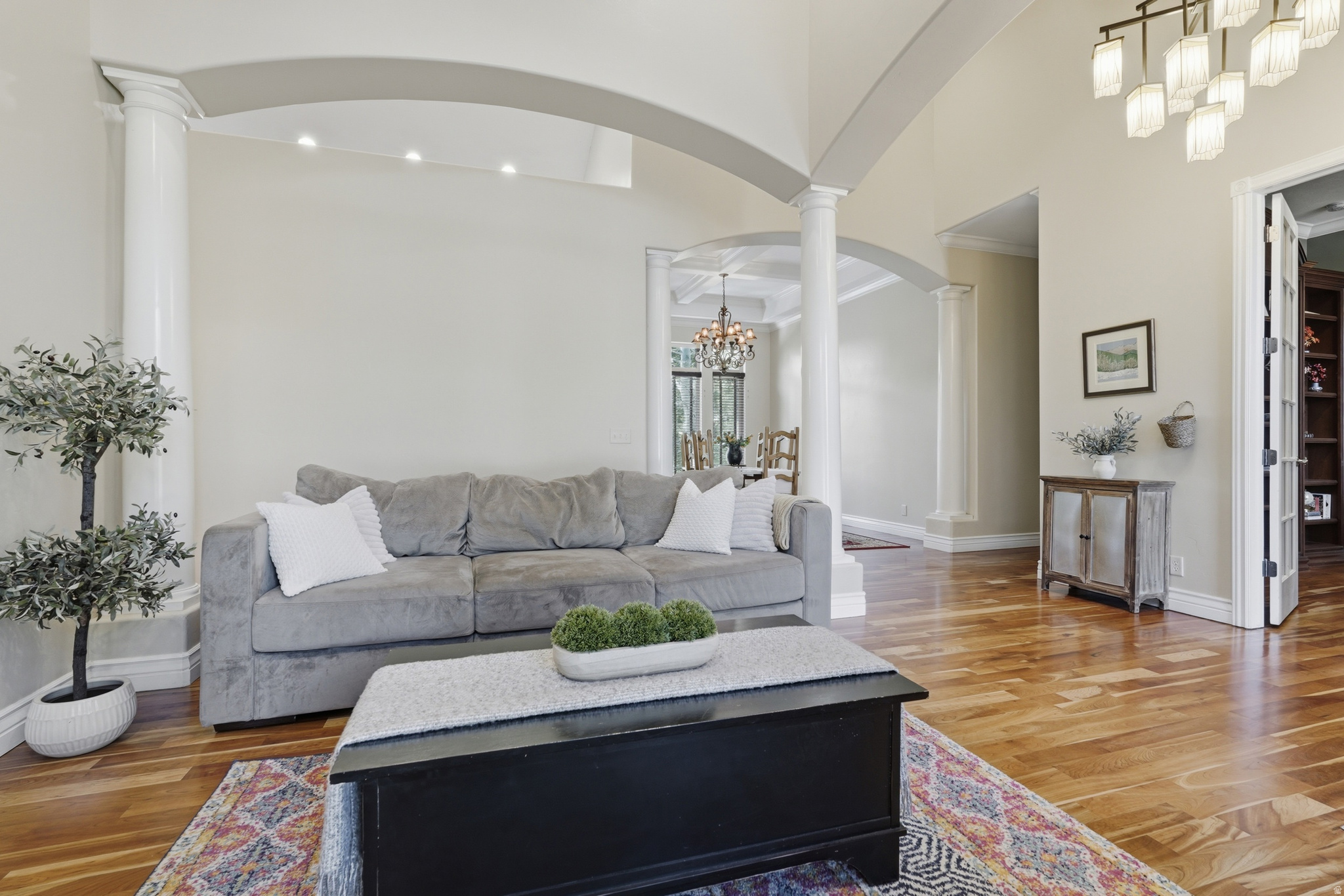 LINCOLN PLACE - Residential