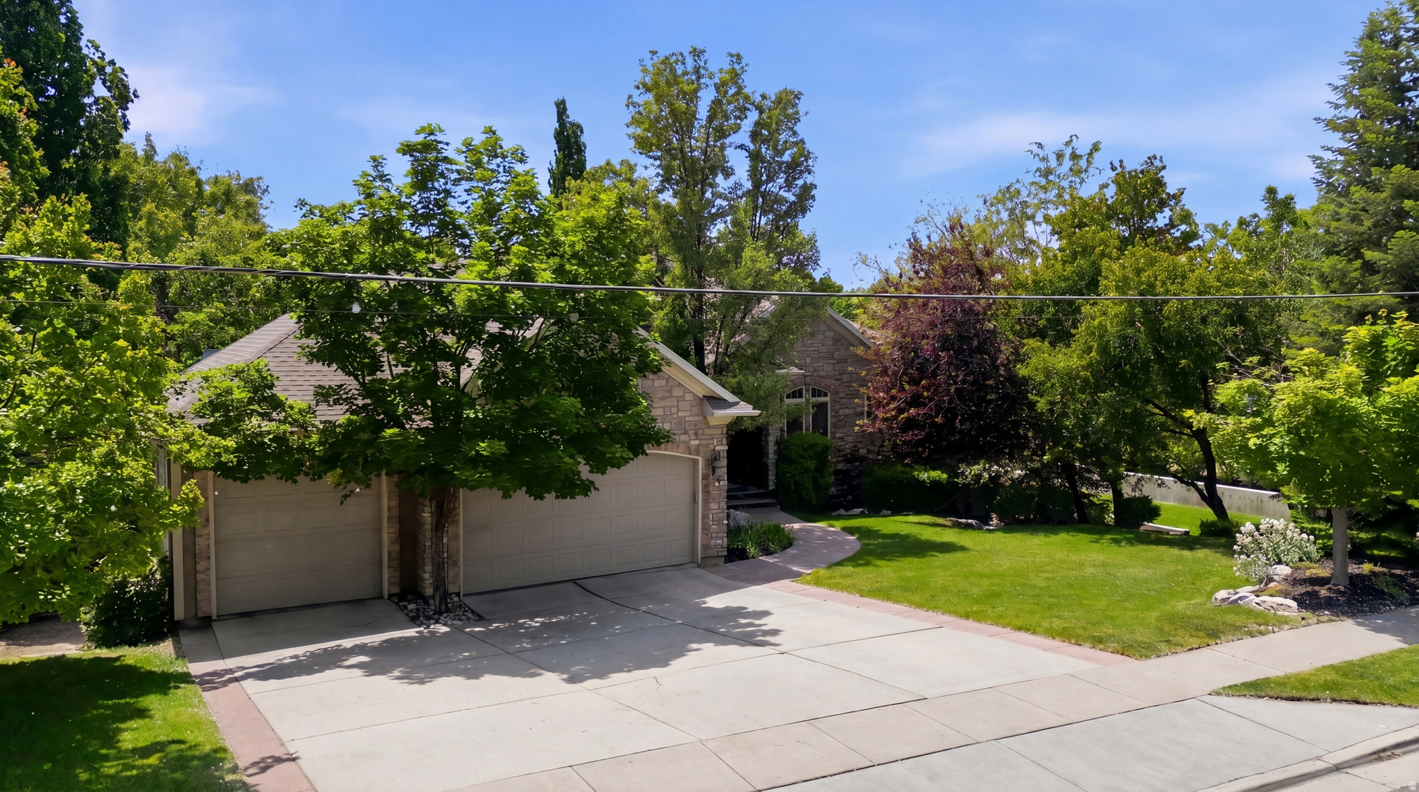 LINCOLN PLACE - Residential