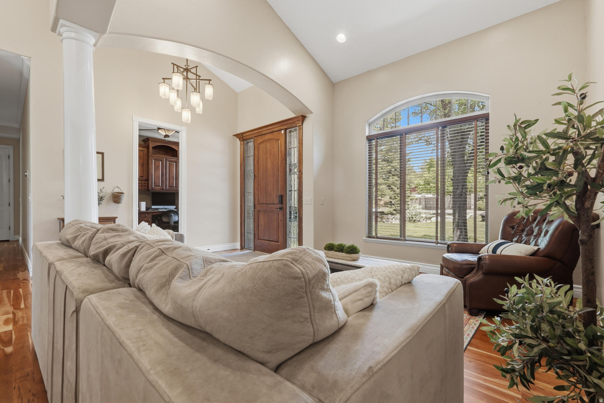 LINCOLN PLACE - Residential