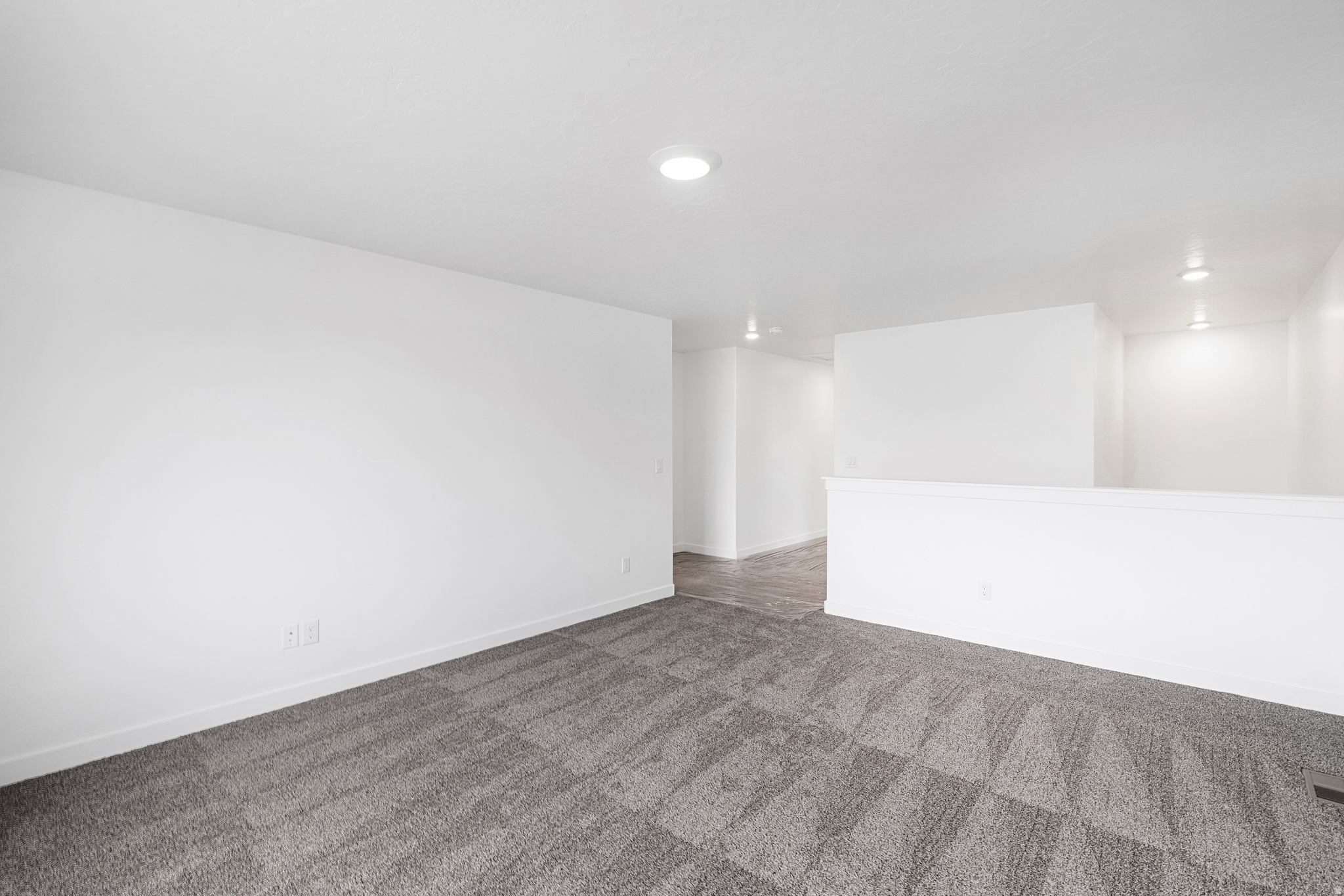 MONTREUX - Residential Lease
