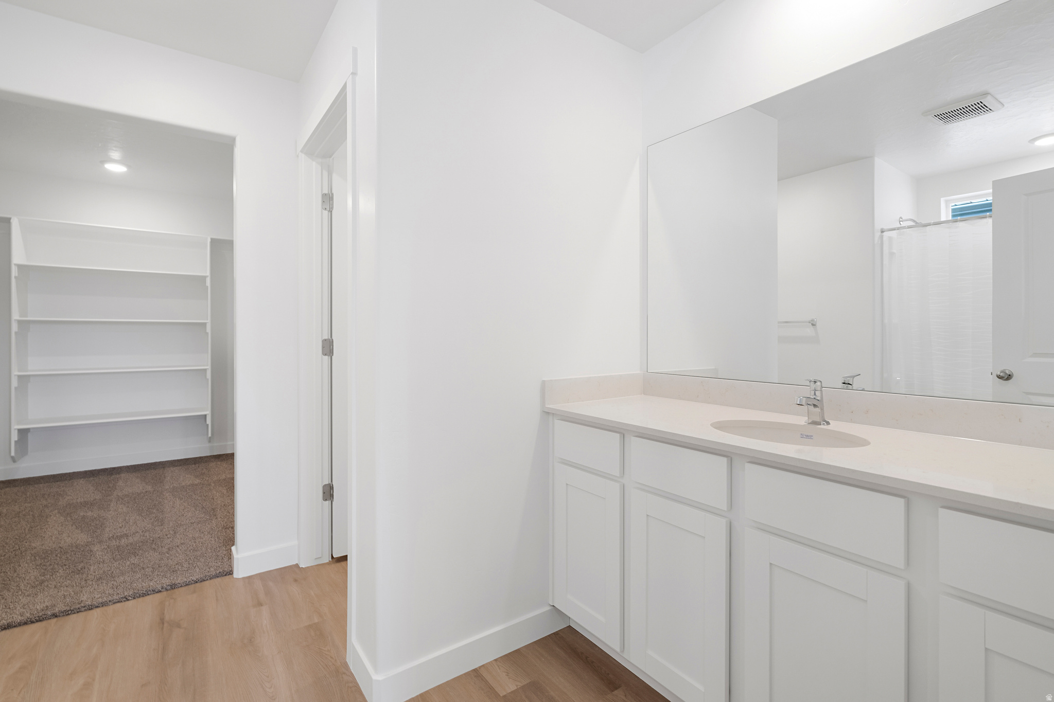 MONTREUX - Residential Lease