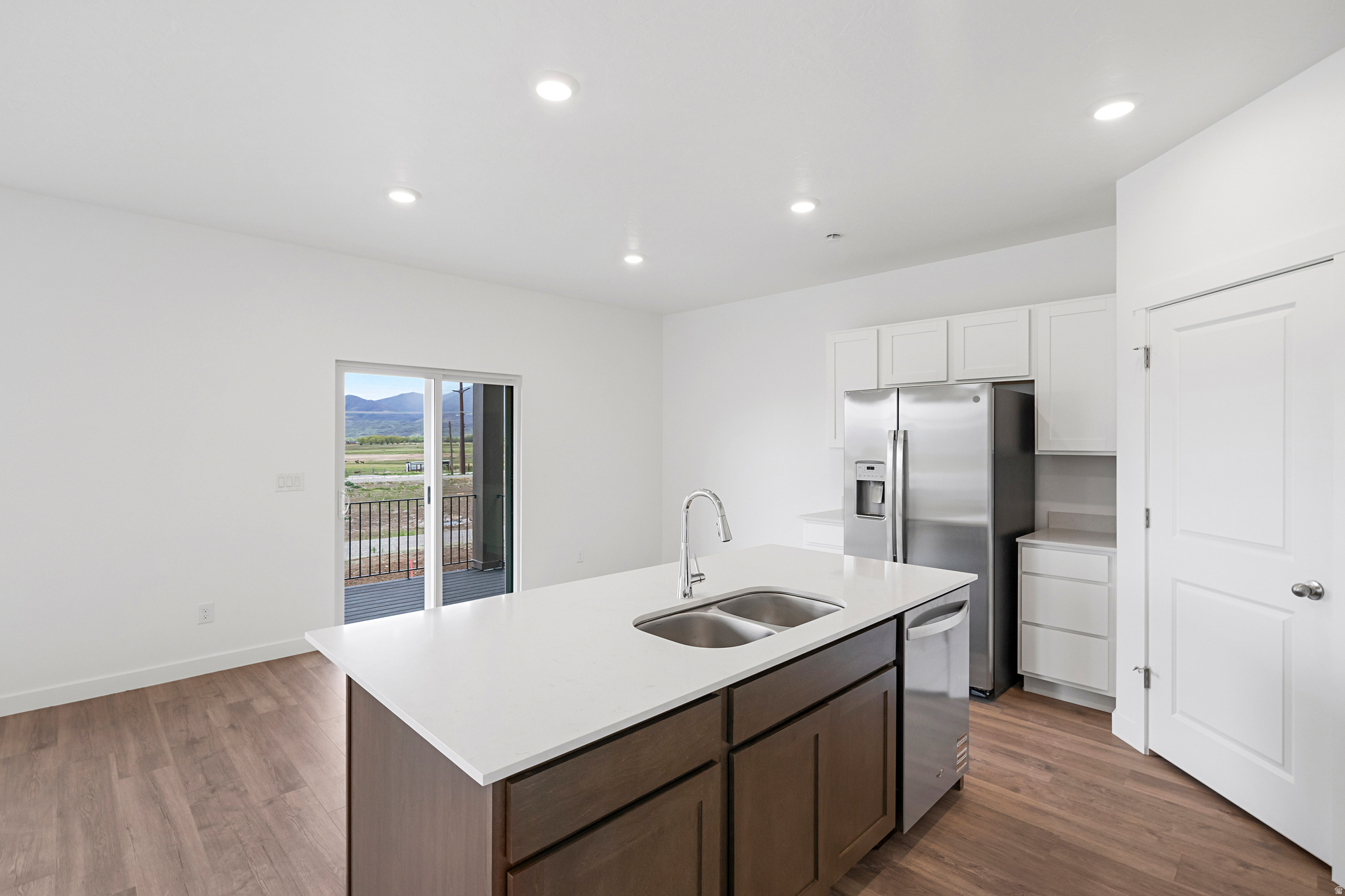 MONTREUX - Residential Lease
