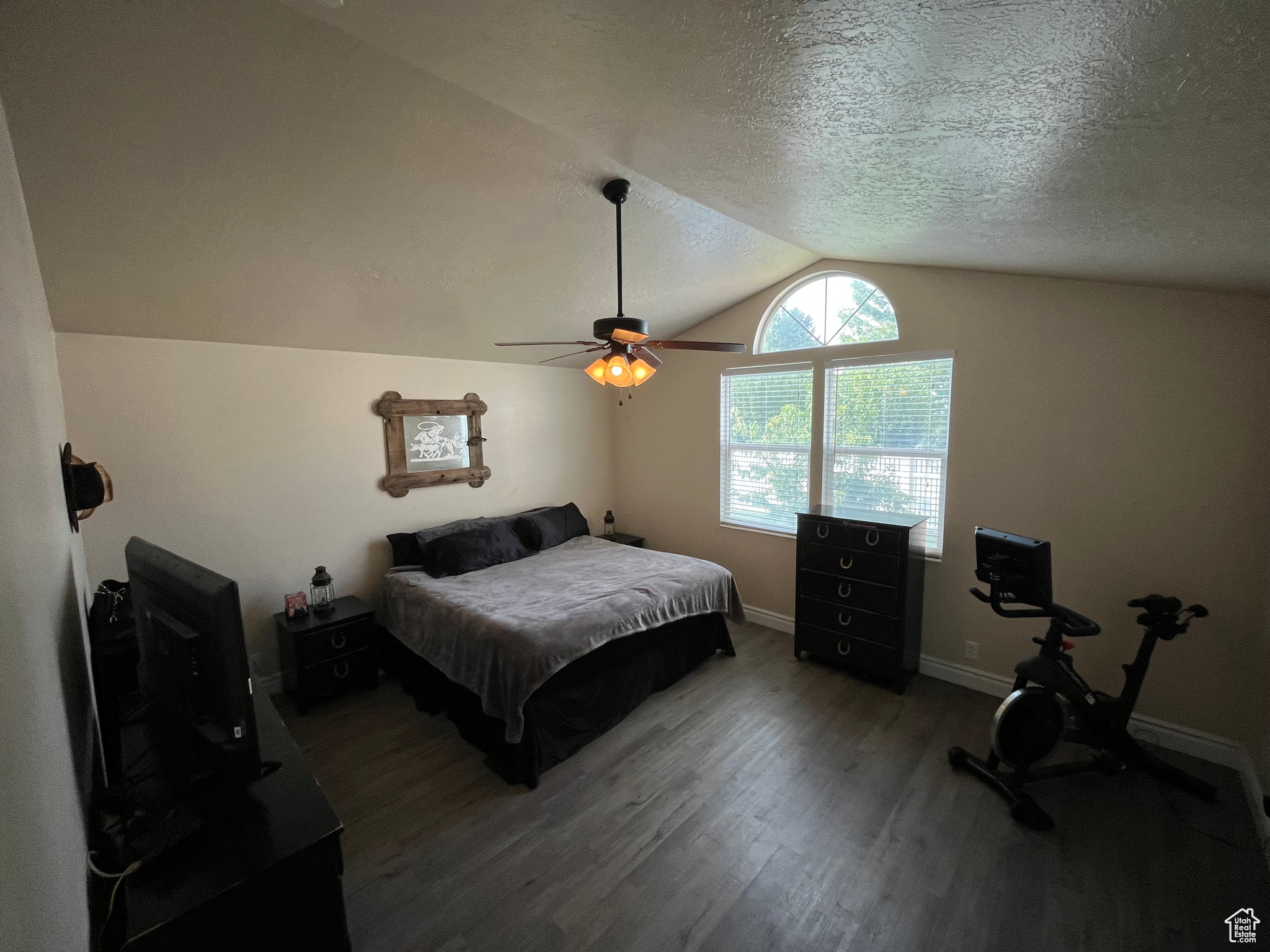 THREE MILE CREEK - Residential