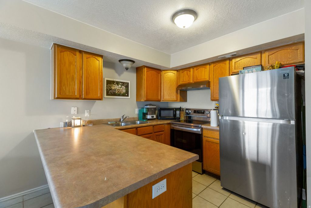 Photo of 935 N 1125 W, Layton, UT 84041 (MLS # 2143821)