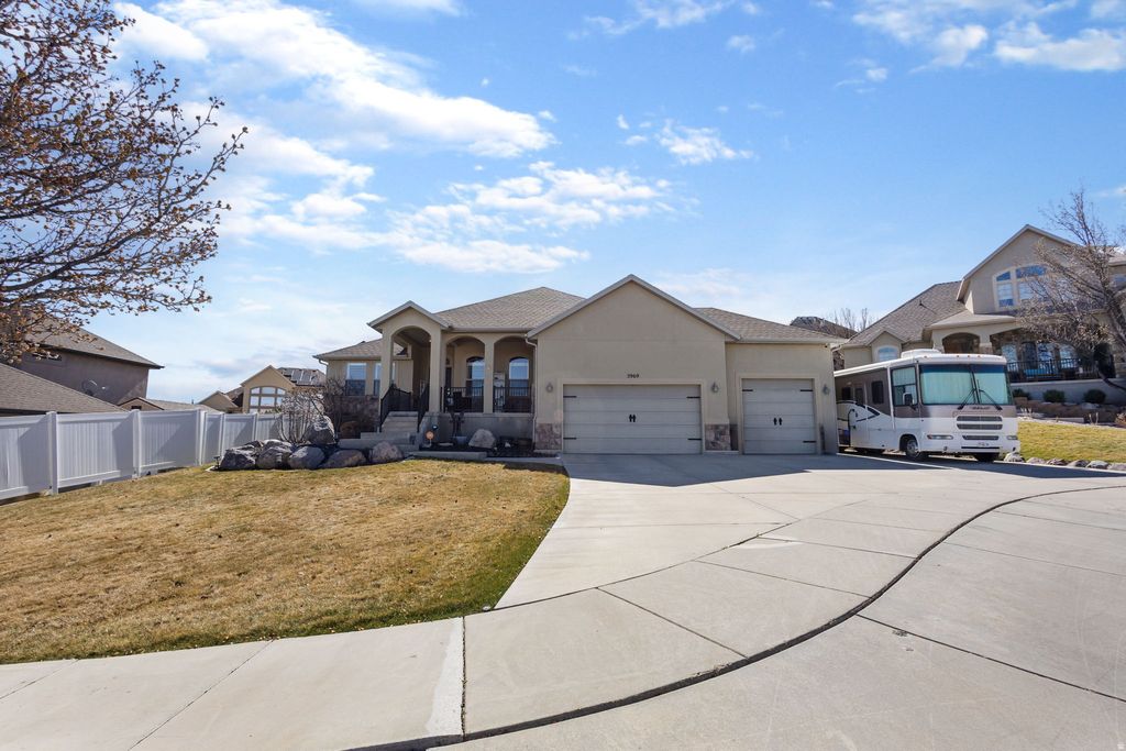 Photo of 5969 W HEAVY CLOUD CIR, Herriman, UT 84096 (MLS # 2144409)