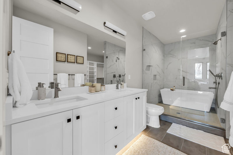 MAYFLOWER LAKESIDE - Residential