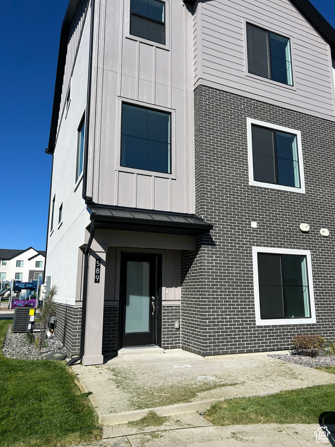 HAVEN OAKS - Residential