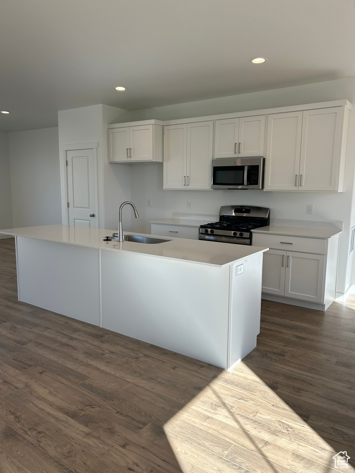 HAVEN OAKS - Residential